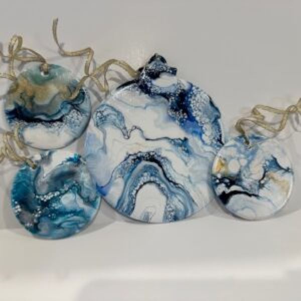 Fluid Art: Ornaments, DECARO, 12/2/25