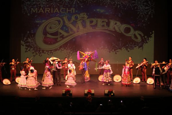 Fiesta Navidad con Mariachi Los Camperos