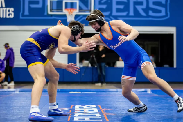 Pioneer Wrestling vs UW-Oshkosh