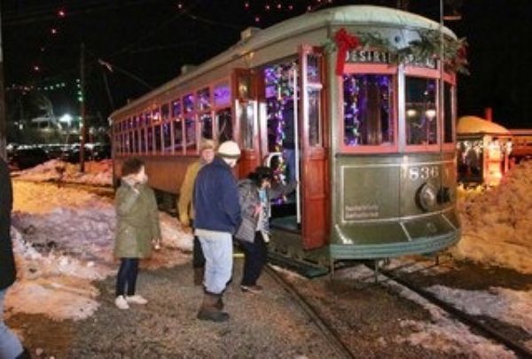 Elf's Storytime and Mail Express to Skylark Airport