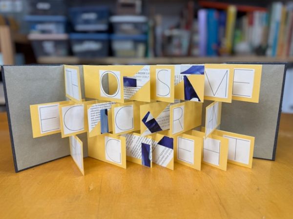 Craft your own Creative Flag Book