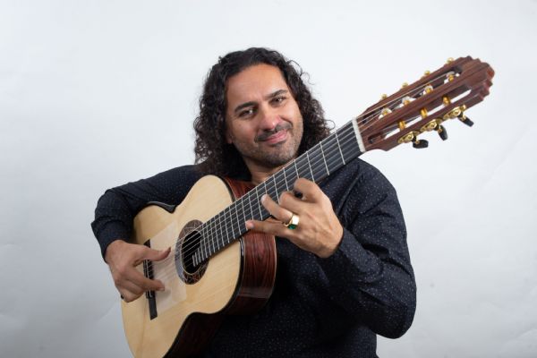 Brazilian Guitar — Essential Techniques with Alessandro Penezzi, Brian Rice