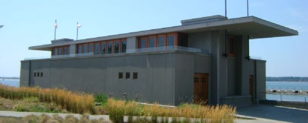 Frank Lloyd Wright's Fontana Boathouse Tour