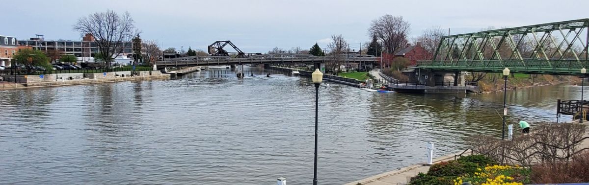 Tonawanda Harbor: Erie Canal Bicentennial Walking Tour