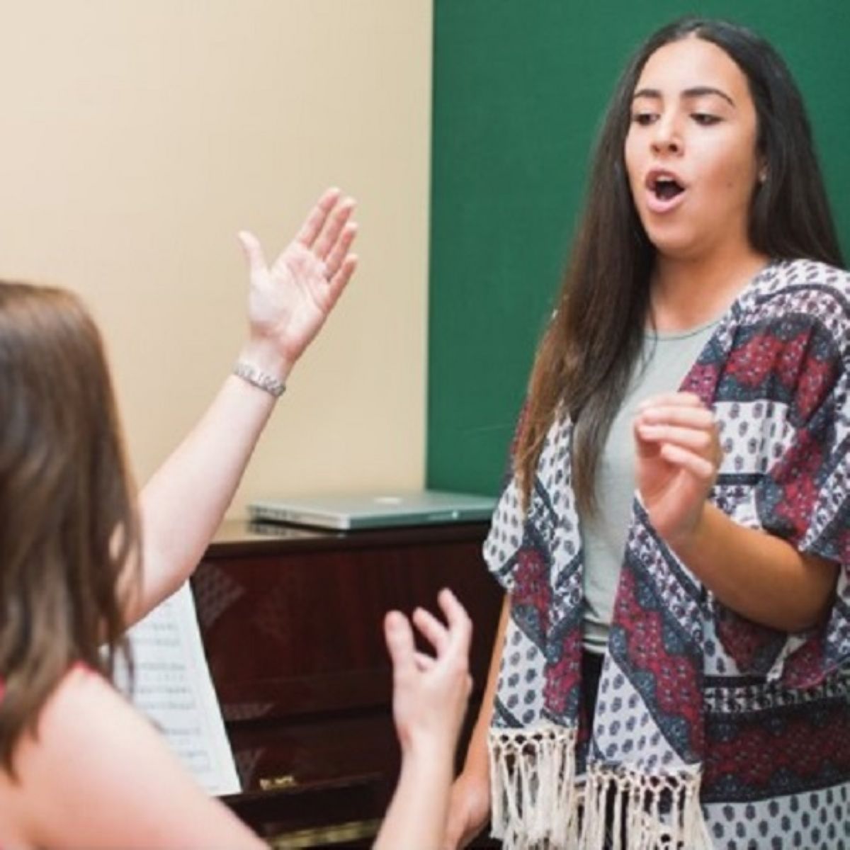 Adult & Teens Voice Lessons with Maribeth Mundell